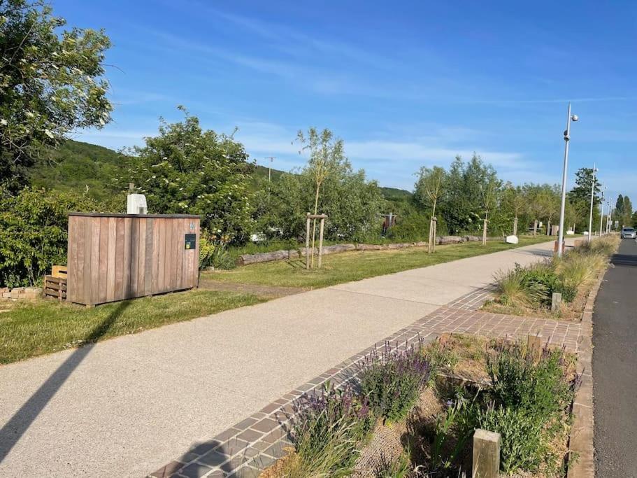 Maison Fleurs De Lys, Climatisee, Wifi Et Parking Privee Gratuit, Lave-Linge, Vernon Giverny Exterior foto