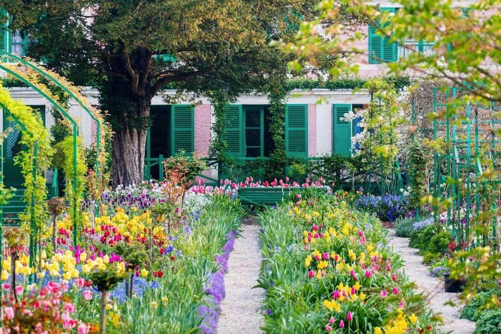 Maison Fleurs De Lys, Climatisee, Wifi Et Parking Privee Gratuit, Lave-Linge, Vernon Giverny Exterior foto